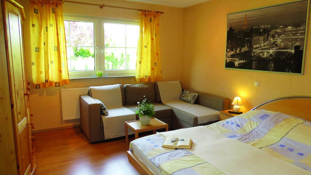 Wellness Apartments Sophienhoehe Am Teich Mechernich Chambre photo